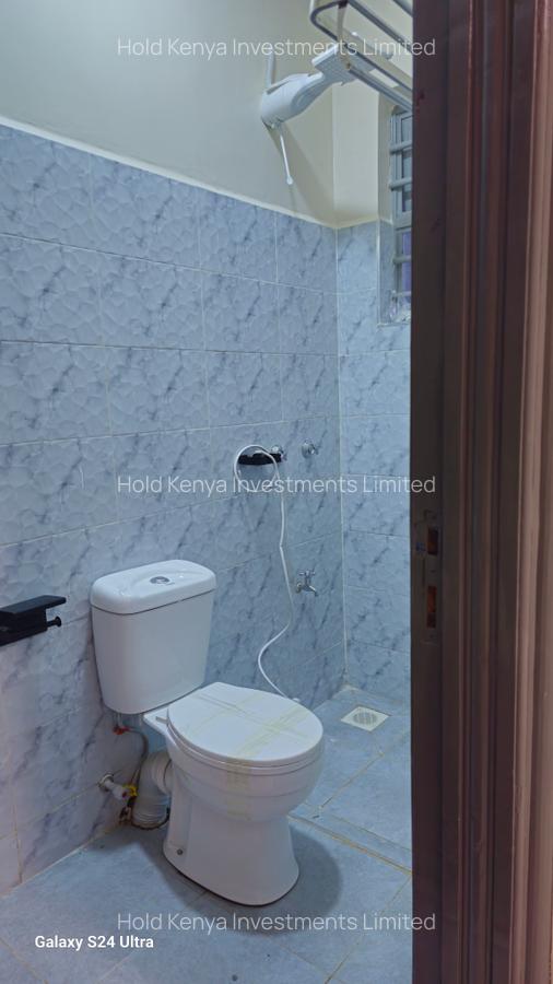4 Bed House with En Suite at Riverside Drive - 9