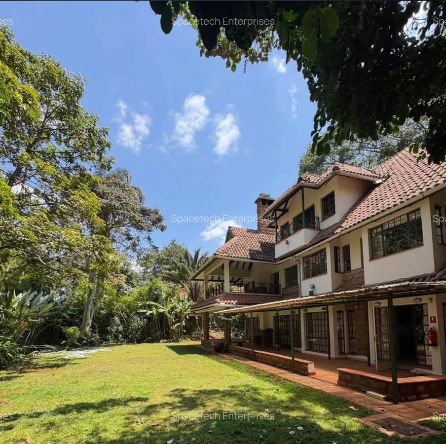 5 Bed Townhouse with En Suite in Rosslyn - 3