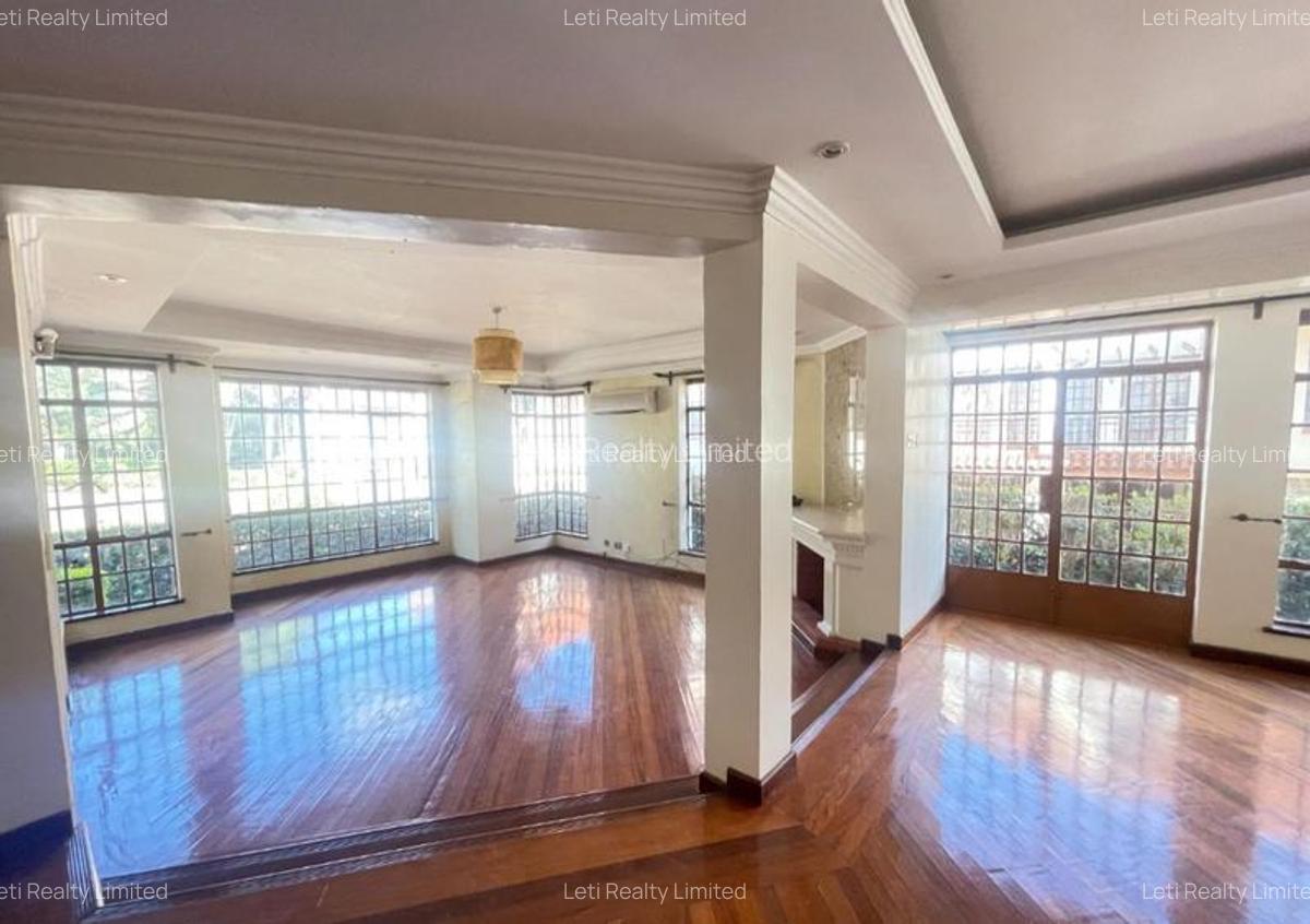 5 Bed Townhouse with En Suite in Lavington - 7