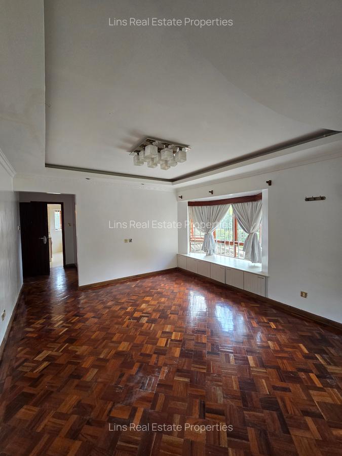 5 Bed Townhouse with En Suite in Runda - 12