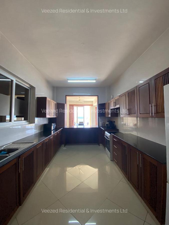 3 Bed Apartment with En Suite in Nyali Area - 11