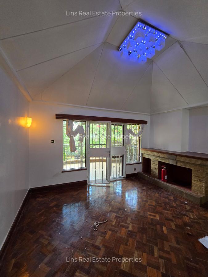 5 Bed Townhouse with En Suite in Runda - 20