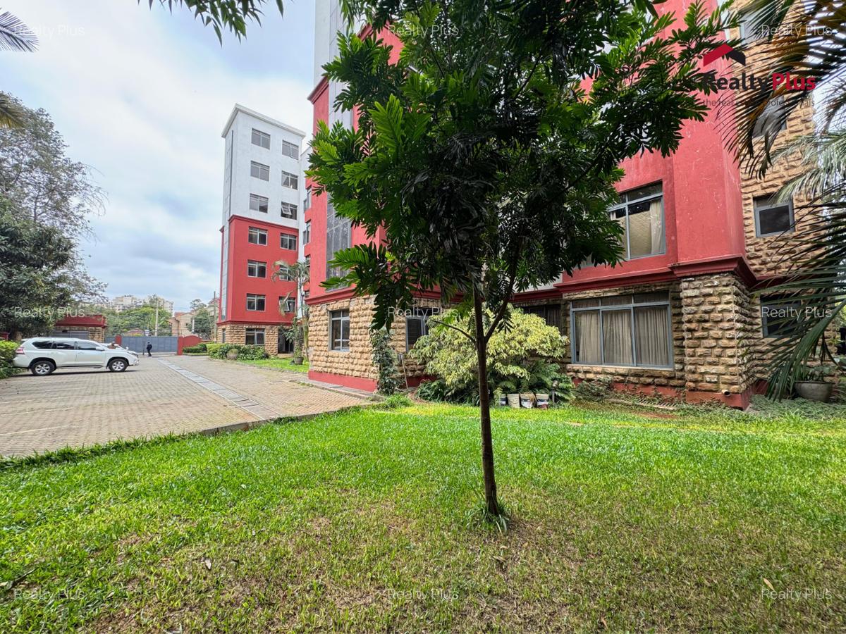 Serviced 2 Bed Apartment with En Suite at Dennis Pritt Road - 1