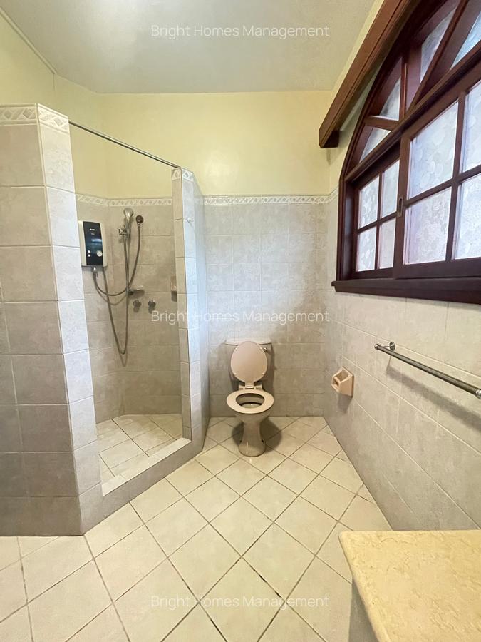 4 Bed Townhouse with En Suite in Kilimani - 7