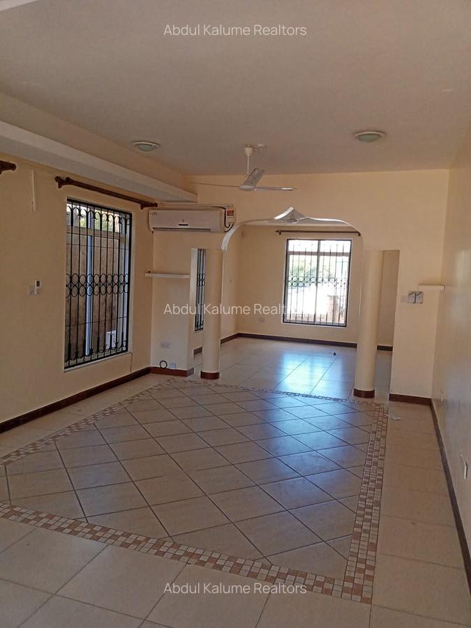4 Bed Villa with En Suite at Nyali Mombasa - 6