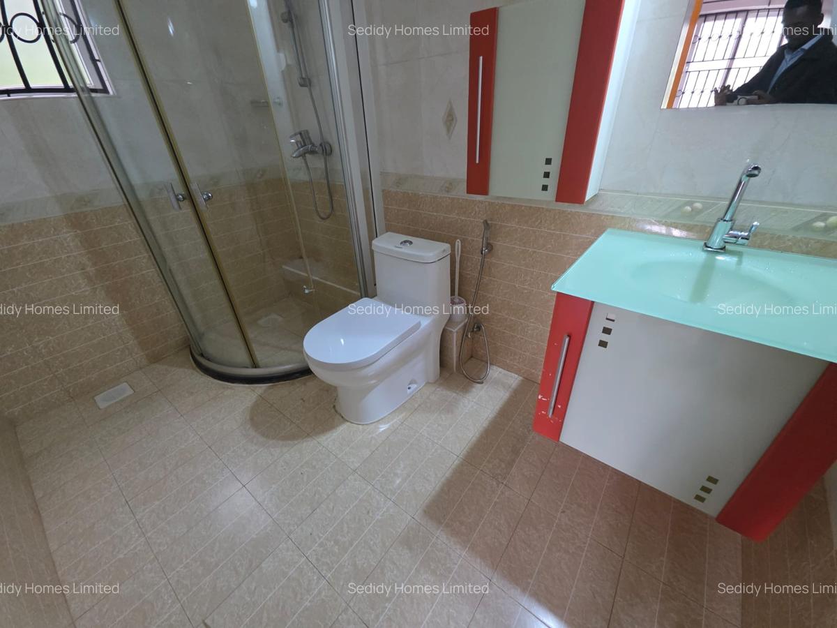 4 Bed House with En Suite in Thigiri - 15