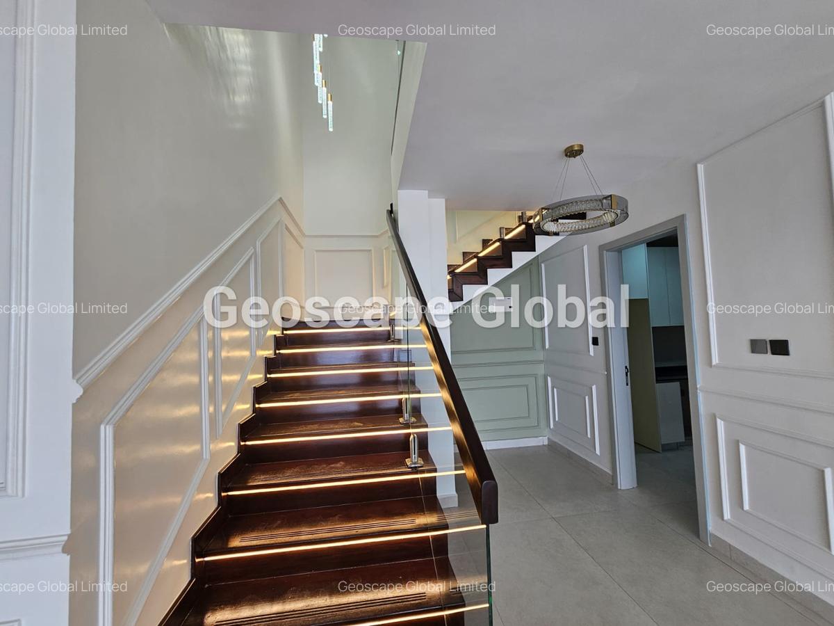 4 Bed Apartment with En Suite in Spring Valley - 9