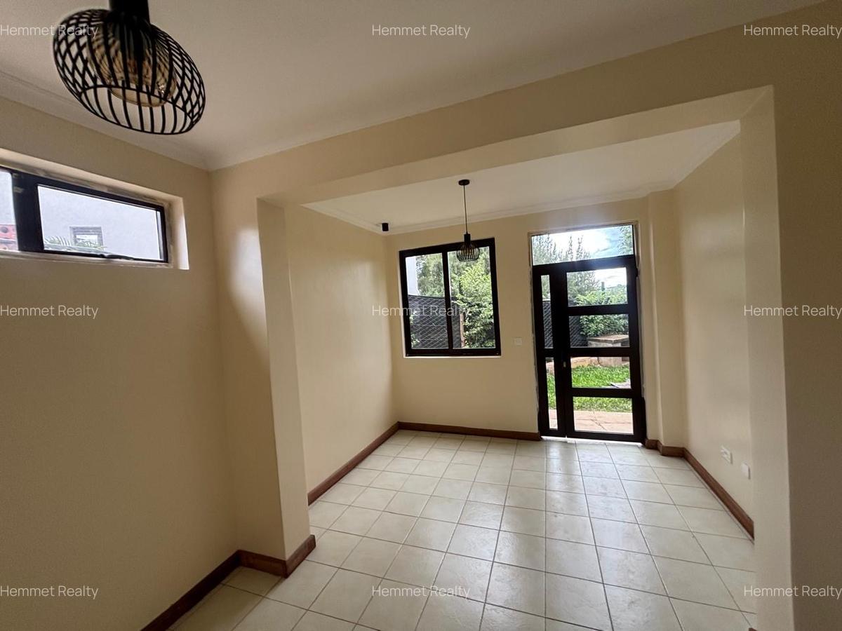 4 Bed Townhouse with En Suite in Kiambu Road - 5