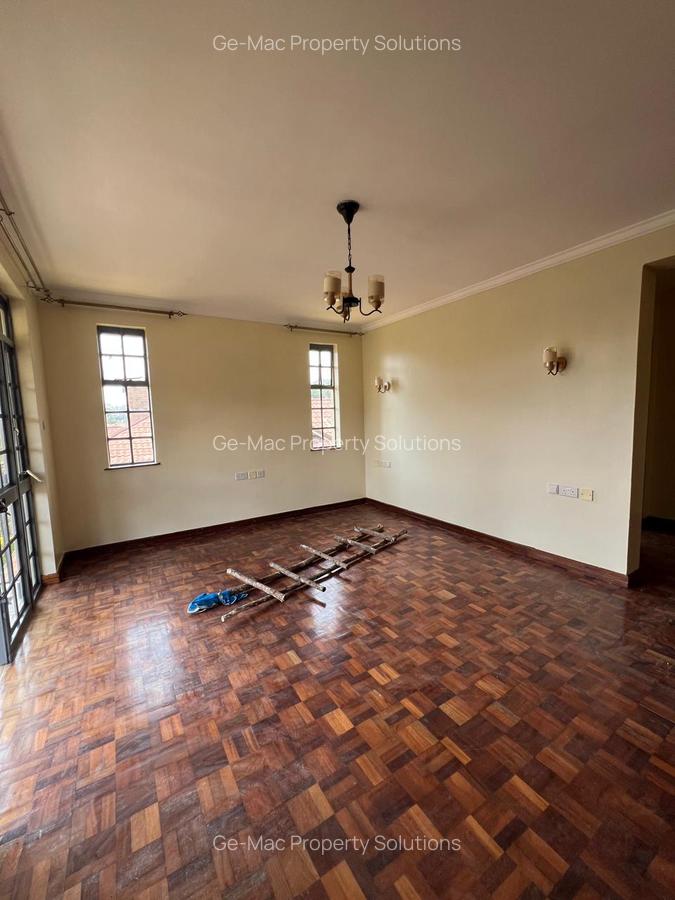4 Bed House with En Suite in Loresho - 10
