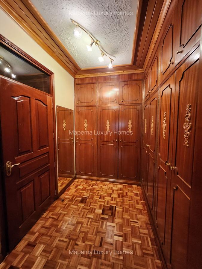 5 Bed House with En Suite at Hardy Area - 2