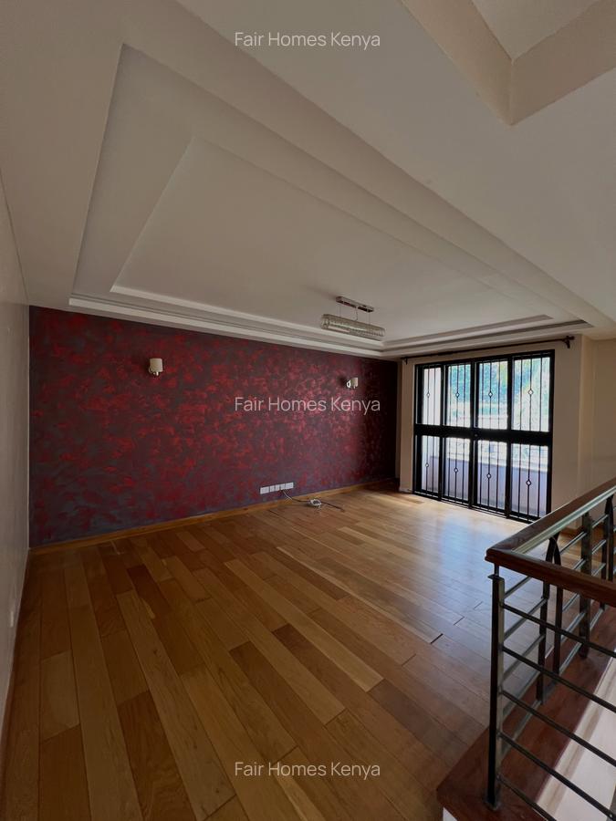 4 Bed Townhouse with En Suite at Lavington Green - 12