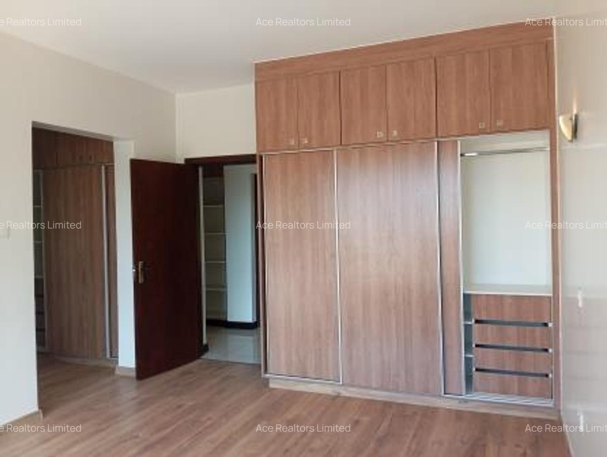 3 Bed Apartment with En Suite at General Mathenge - 16