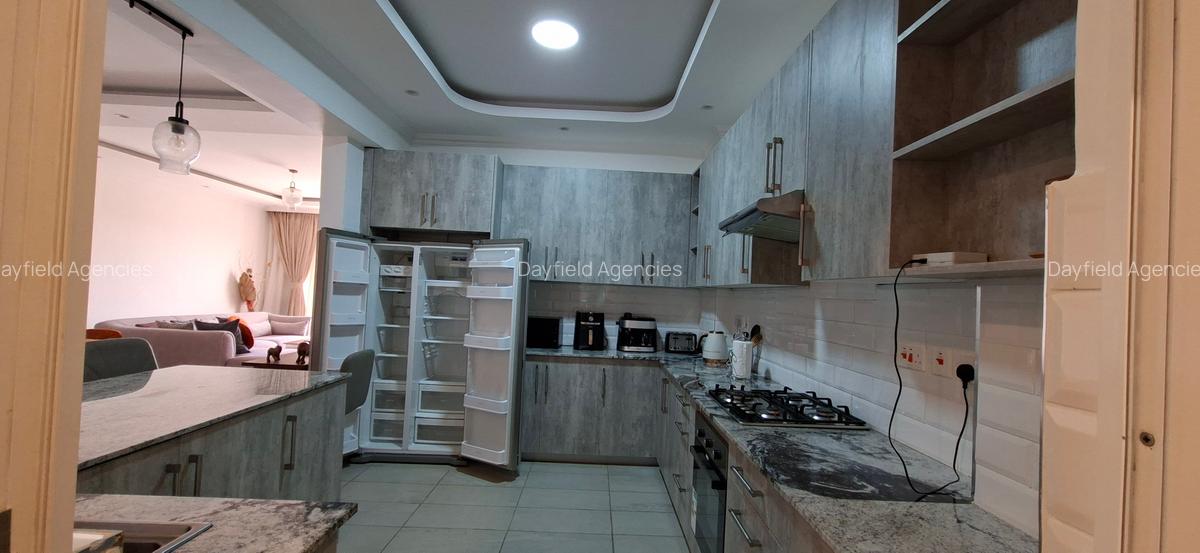 Serviced 2 Bed Apartment with En Suite in Brookside - 6