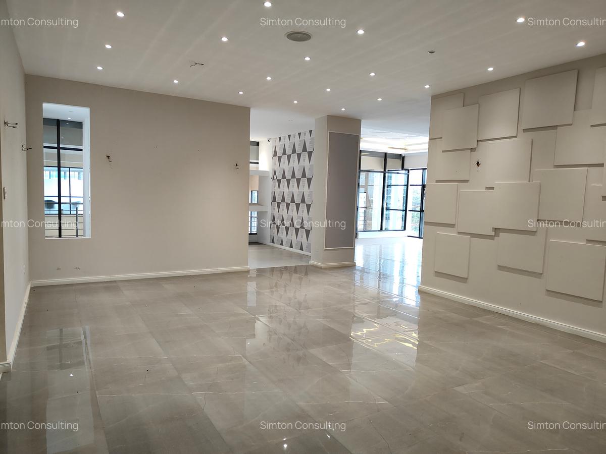 Office at Sarit Centre - 4