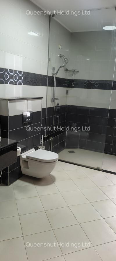 Furnished 4 Bed Apartment with En Suite in Riverside - 16