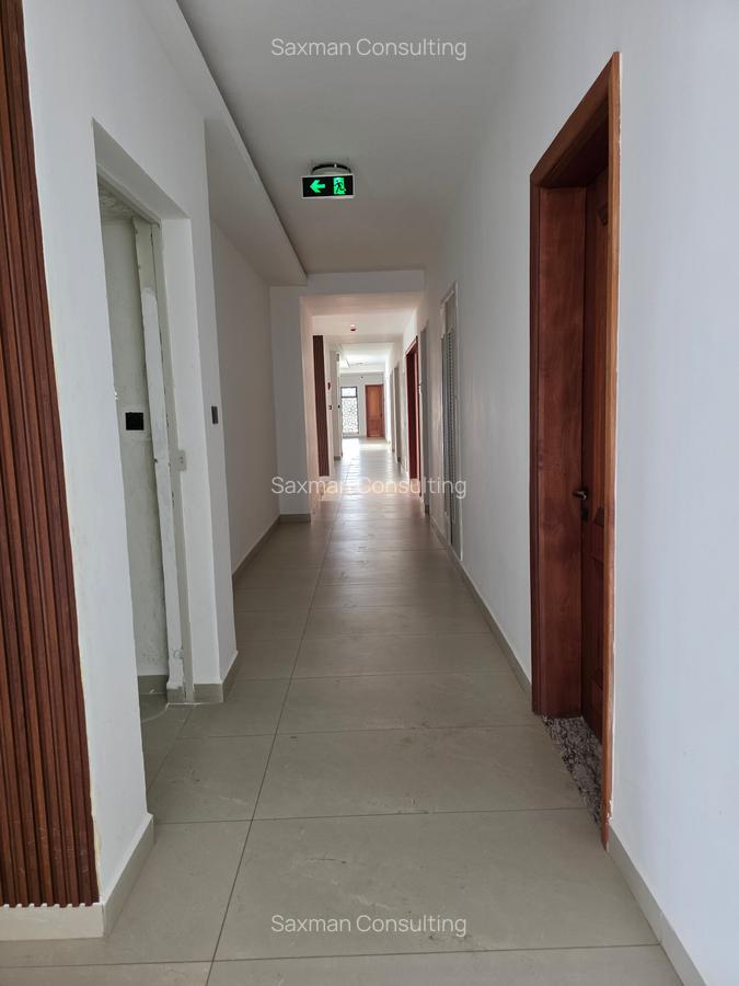 3 Bed Apartment with En Suite in Riverside - 11