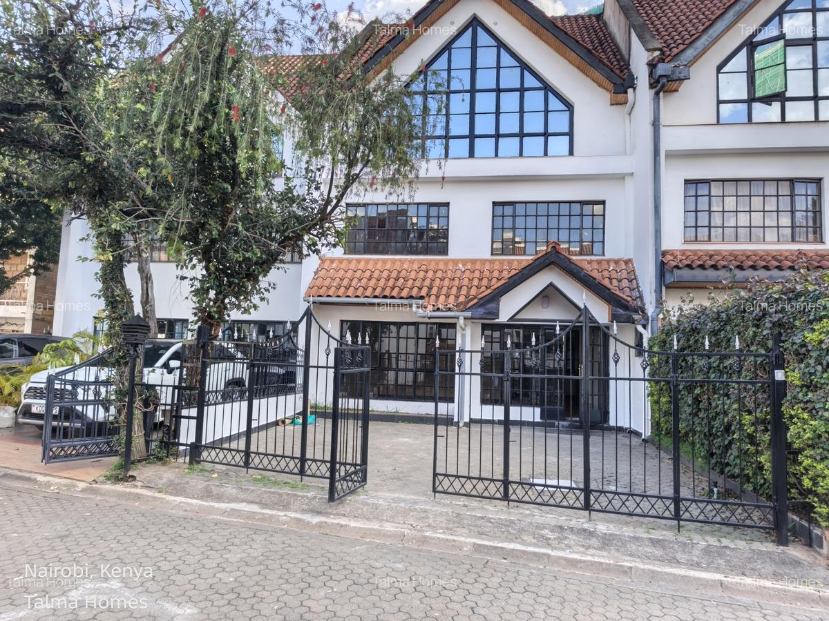 4 Bed Townhouse with En Suite at Off Brookside Grove - 1