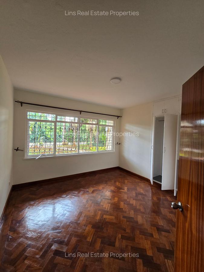 4 Bed House with En Suite in Runda - 15