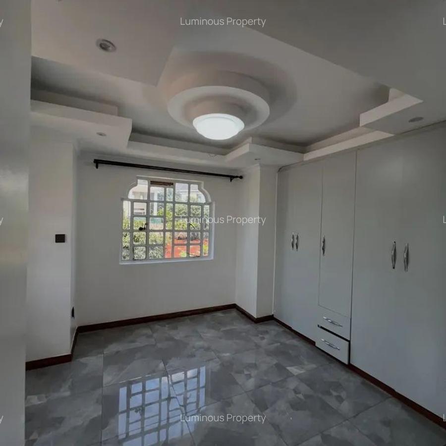 5 Bed House with En Suite at Runda - 17
