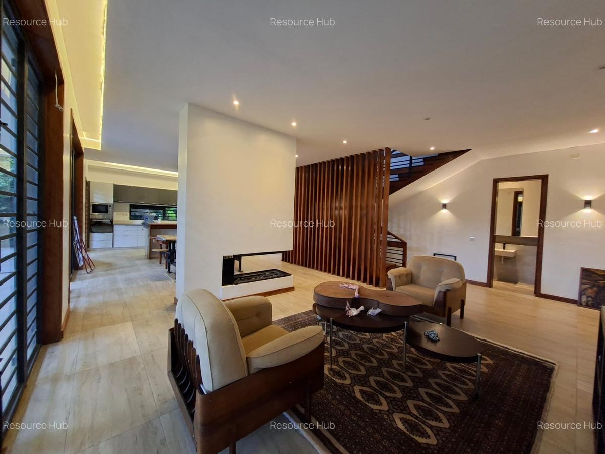 3 Bed House with En Suite at Nyari - 5