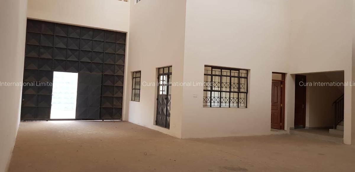 6,738 ft² Warehouse in Ruaraka - 2