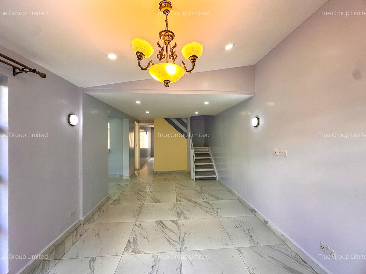4 Bed Townhouse with En Suite at Mukenya Court - 3