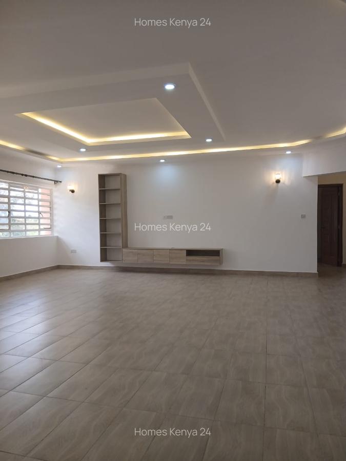 3 Bed Apartment in Ridgeways - 6