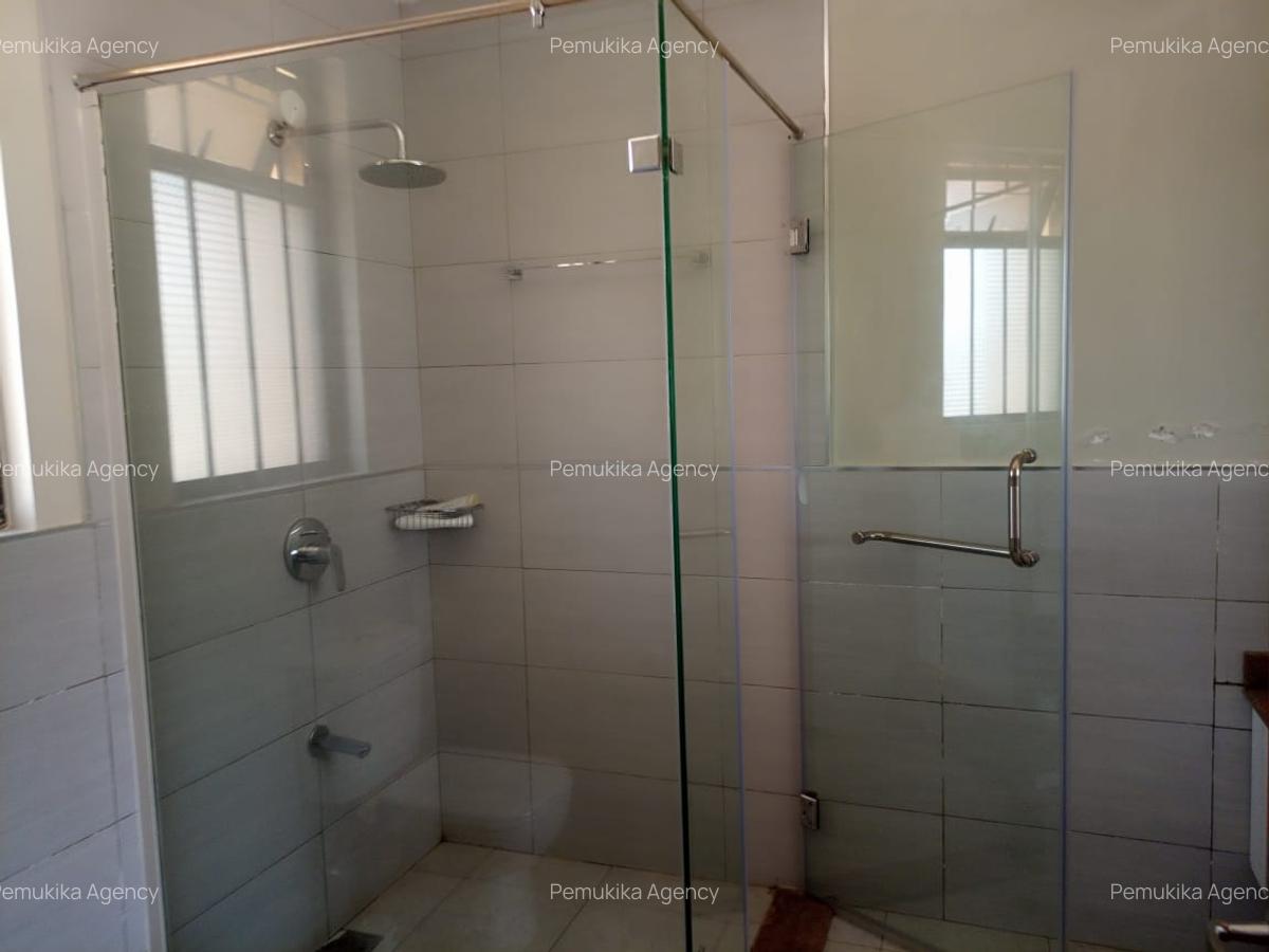 5 Bed House with En Suite at Kondek - 9