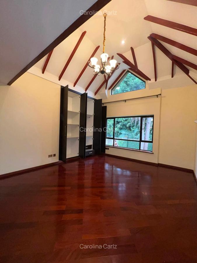 5 Bed Villa with En Suite in Lavington - 9