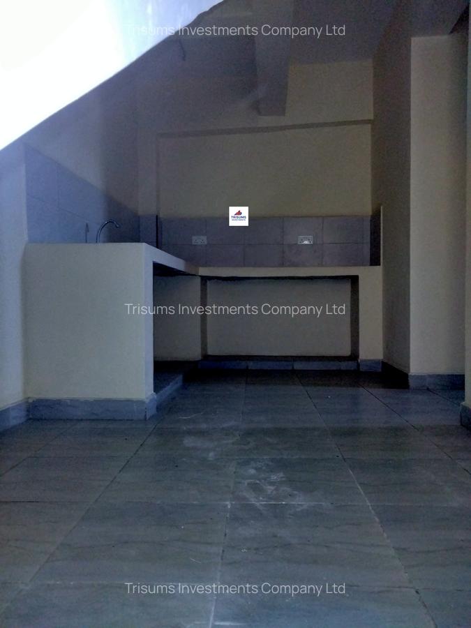 7,450 ft² Warehouse with Fibre Internet in Industrial Area - 5