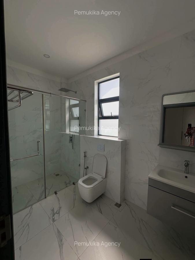 4 Bed Townhouse with En Suite in Ongata Rongai - 11