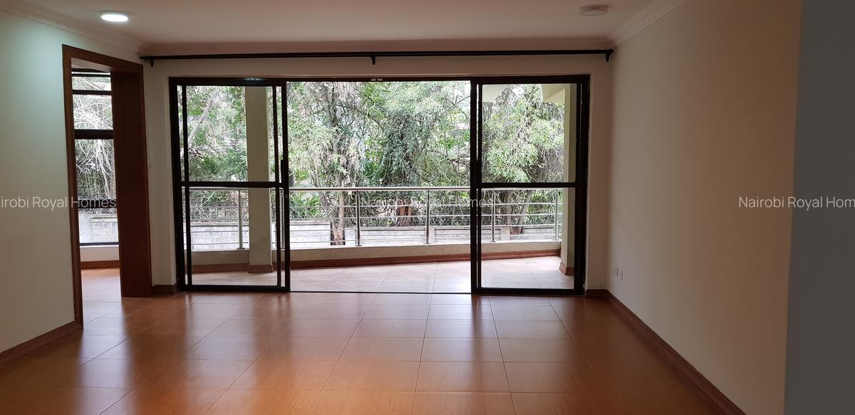 5 Bed Townhouse with En Suite at Lavington Convent Drive - 19