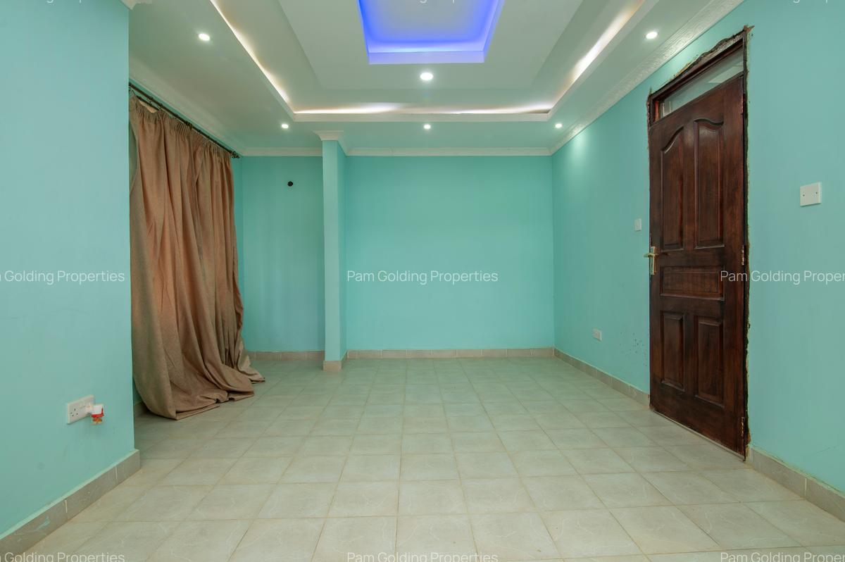 5 Bed House at Police Sacco - 20