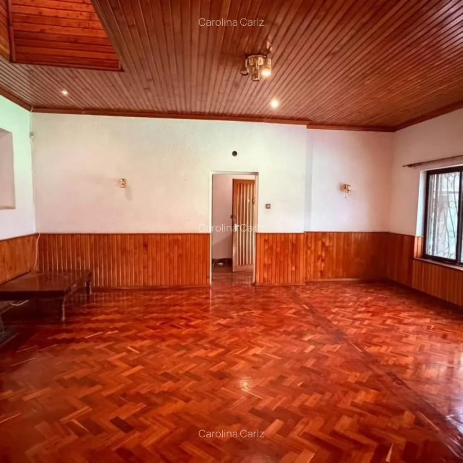 4 Bed House with En Suite at Spring Valley - 9
