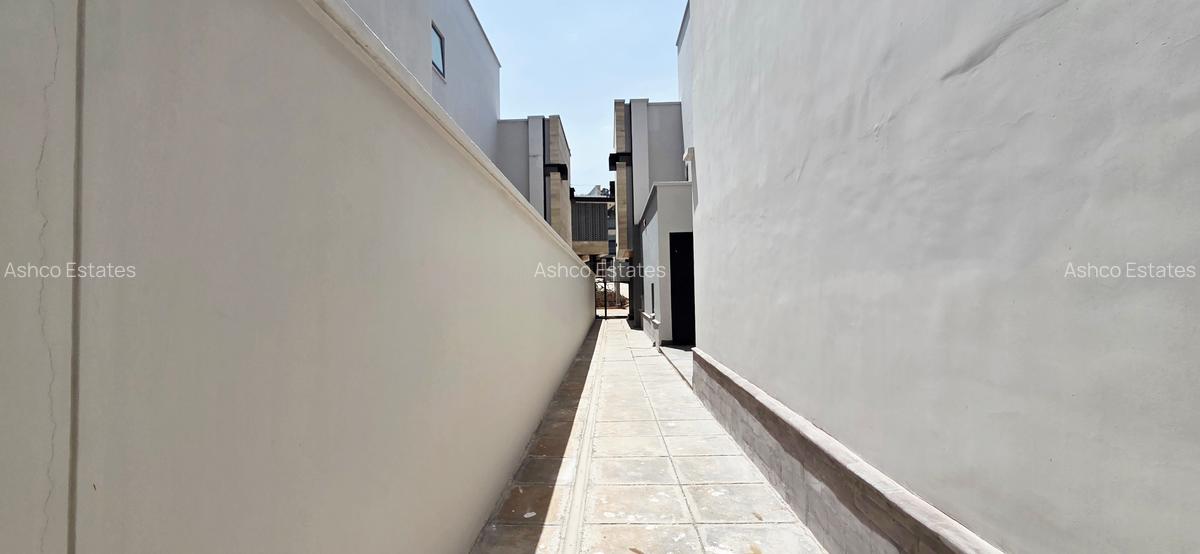 5 Bed Villa with En Suite at Granville Grove - 7