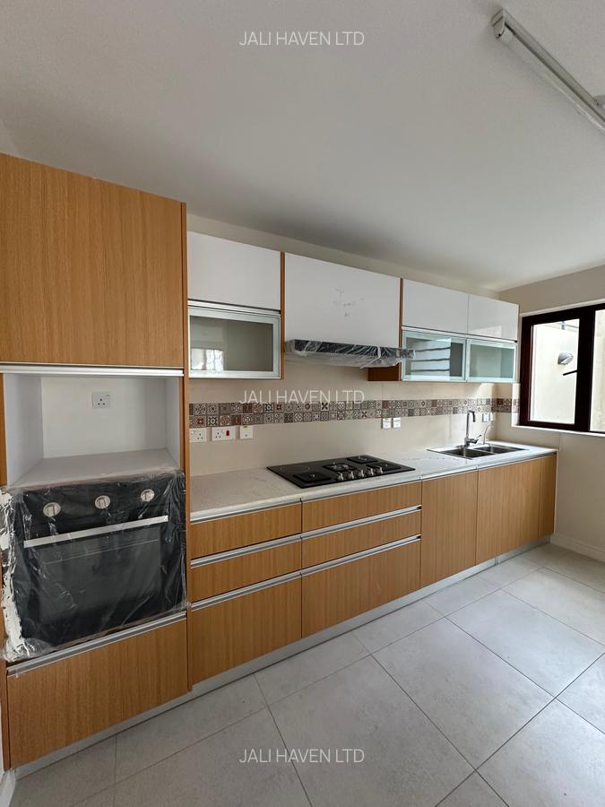 4 Bed Villa with En Suite in Langata - 5
