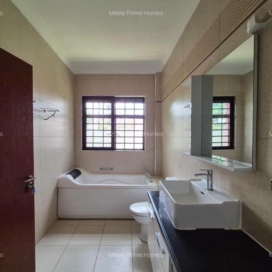 4 Bed Villa with En Suite at Kiambu Road - 6