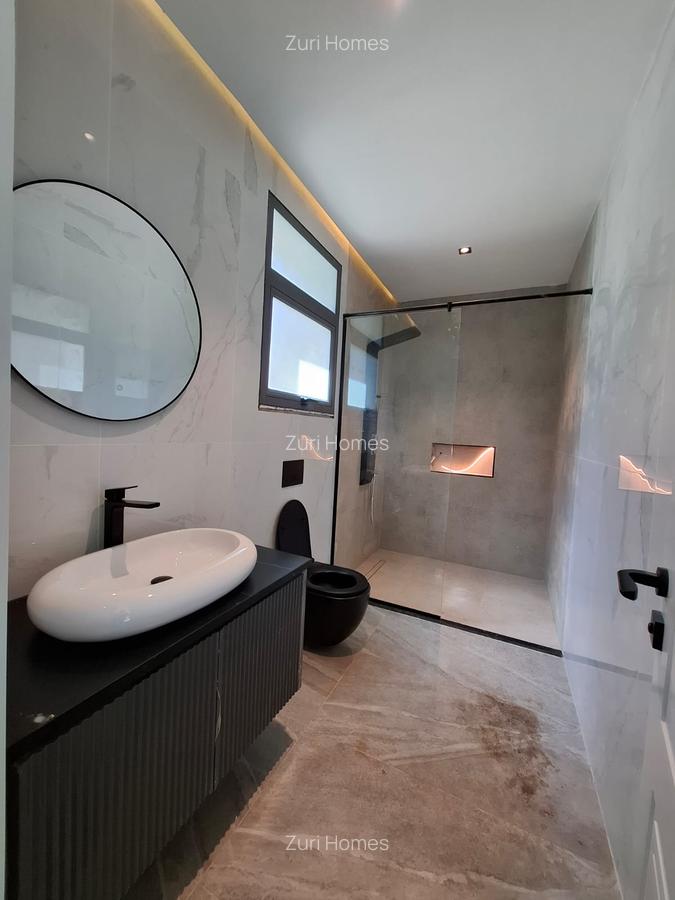 5 Bed Townhouse with En Suite in Lavington - 9