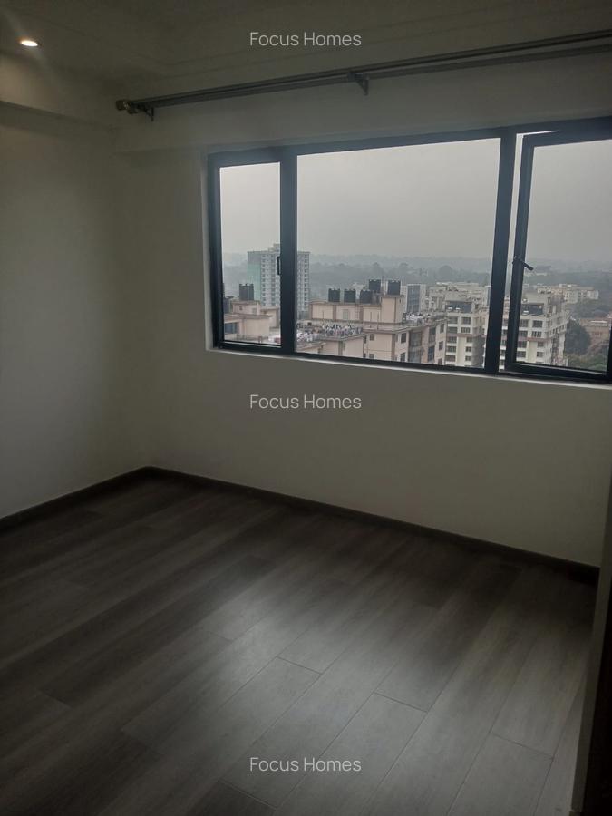 2 Bed Apartment with En Suite in Lavington - 6