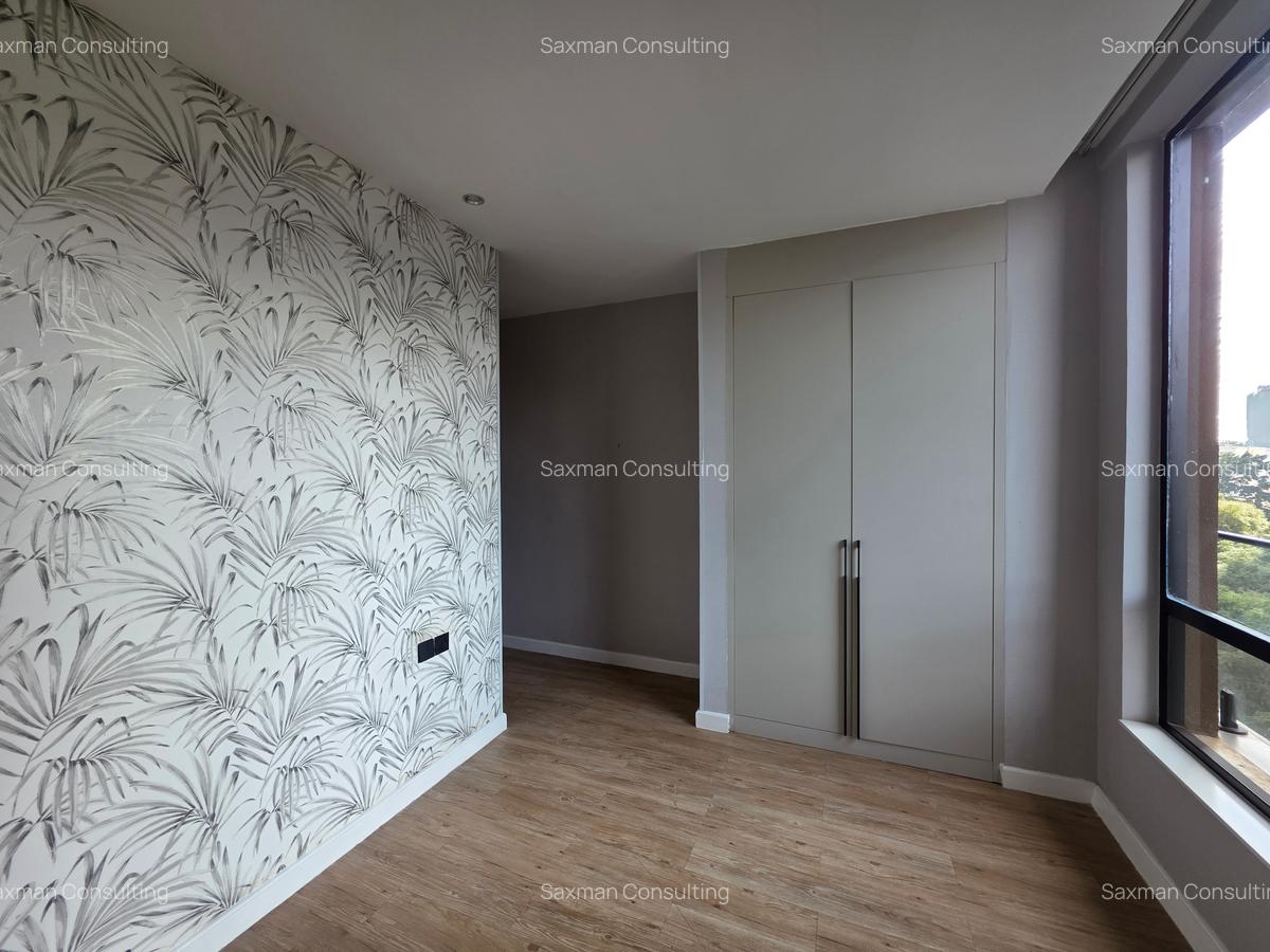 3 Bed Apartment with En Suite in Westlands Area - 18