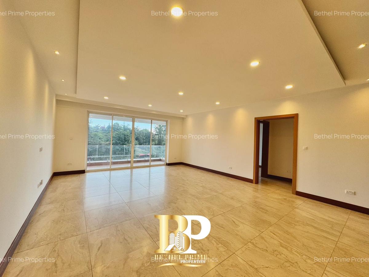 3 Bed Apartment with En Suite in Parklands - 2