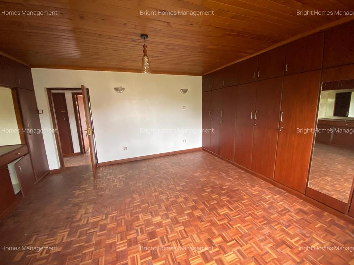 4 Bed Townhouse with En Suite in Lavington - 5
