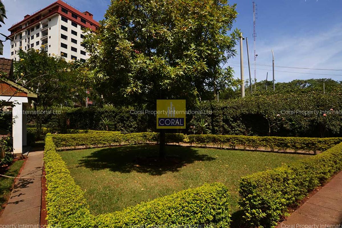 3 Bed Apartment in Kilimani - 15