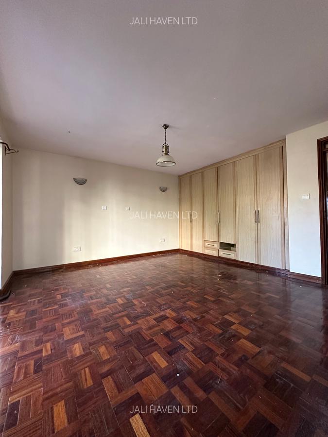 5 Bed Townhouse with En Suite in Kileleshwa - 9
