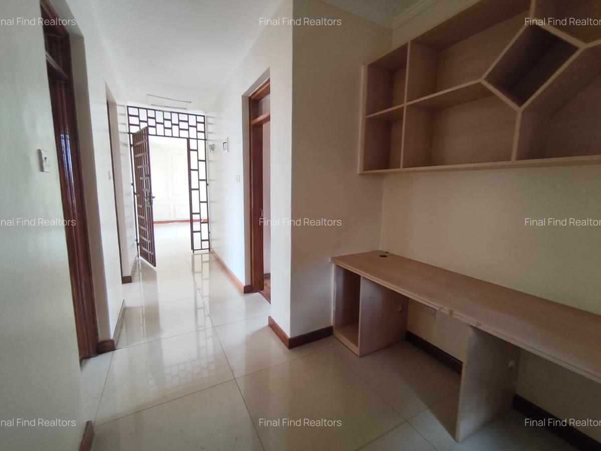 4 Bed Townhouse with Swimming Pool in Runda - 11