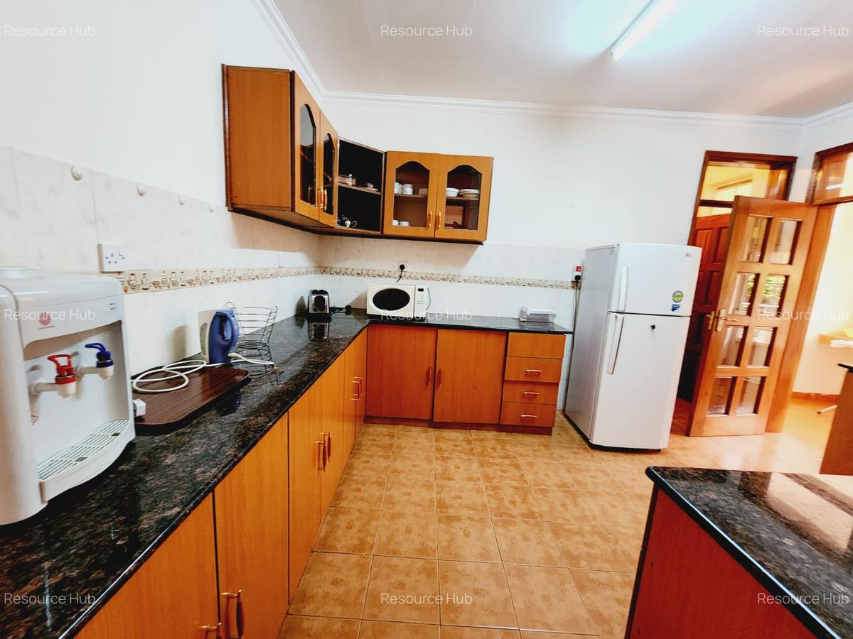 3 Bed Townhouse with En Suite at Peponi Road - 9