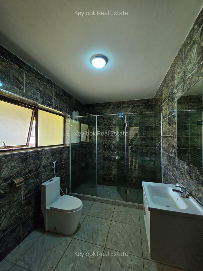 5 Bed Townhouse with En Suite at Gitanga Road - 17