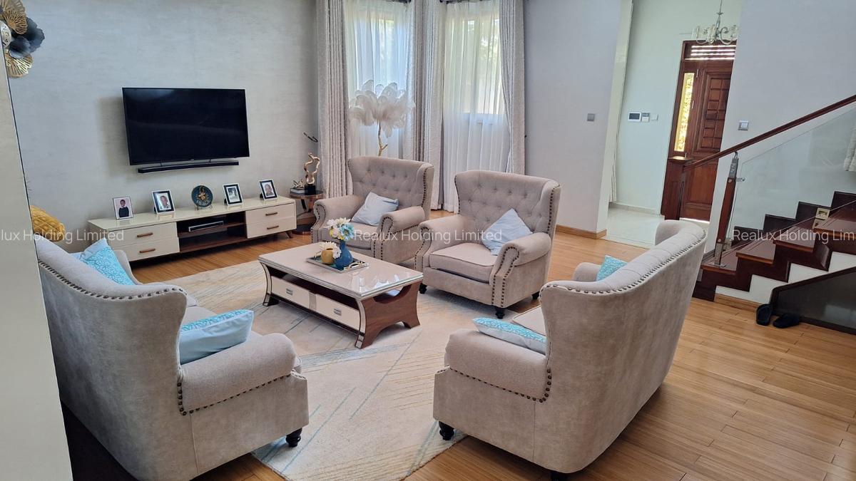 7 Bed Villa with En Suite in Kiambu Road - 18