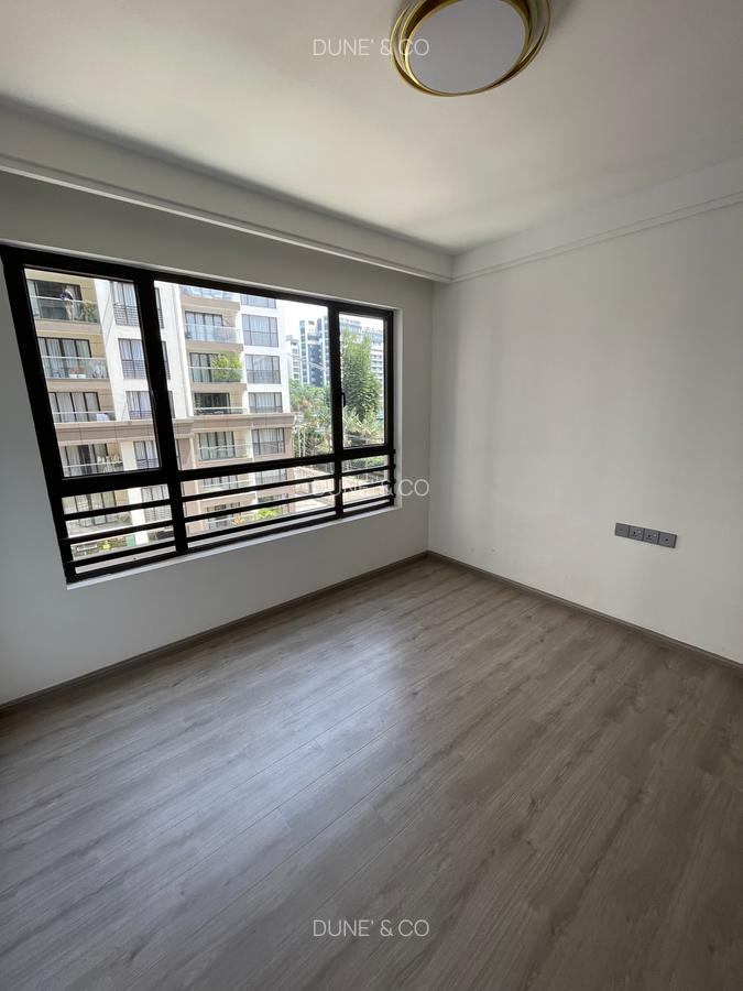 2 Bed Apartment with En Suite in Riverside - 12