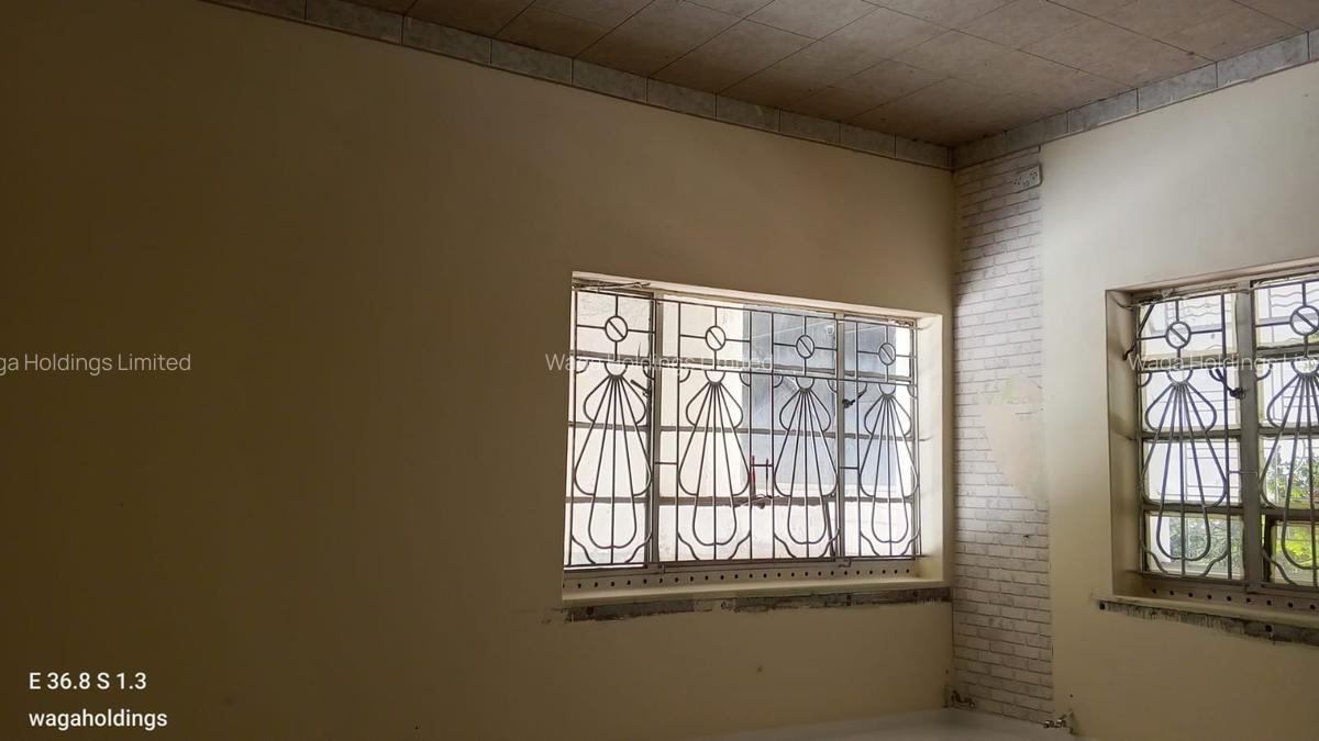 5 Bed Townhouse with Garden in Pangani - 3